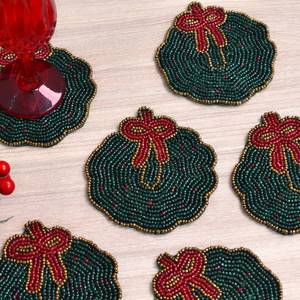 Sous-verres brodés perlés abordables pour tasses et verres, accessoires de table élégants faits à la main pour les dîners et les fêtes - Product Image 5