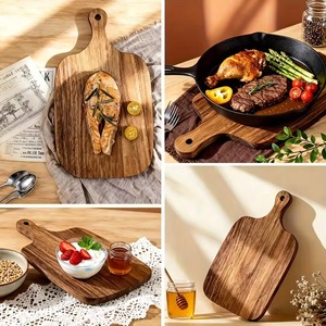 Tabla de cortar rectangular de madera natural con asa integrada, orificio para colgar, apta para lavavajillas, ecológica, 1.5 cm de grosor - Product Image 4