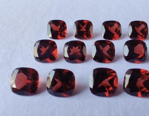Granate natural/calidad AAA+/si es limpio/granate rojo de Mozambique, corte cuadrado/faceteado/7x7 mm - Product Image 4