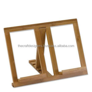 Soporte para libros de cocina de madera artesanal que ofrece un calor natural, estilo duradero y soporte práctico para recetas para cocineros caseros. - Product Image 1