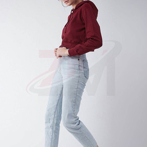 เสื้อฮู้ดครอปแขนยาวผู้หญิงสไตล์คนเมือง ผ้าฝ้ายฟลีซ 100% น้ำหนักเบา มีเชือกผูก สำหรับขายส่ง - Product Image 4
