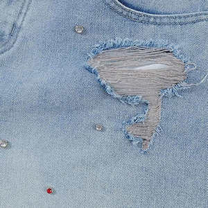 Shorts de Mezclilla Azul Claro Desgastados de Alta Calidad para Hombre, Transpirables, con Diseño de Pedrería, Lavado Ácido Personalizado, Ropa Urbana de Verano - Product Image 3