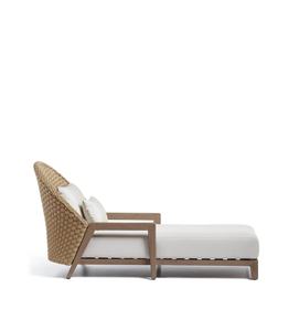 Chaise longue Holando en teck massif de haute qualité avec rotin synthétique et coussin pour usage extérieur. - Product Image 2