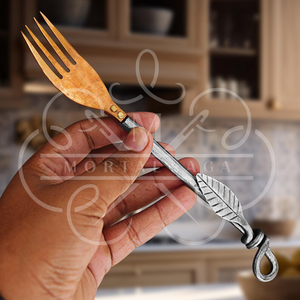 Ensemble de couverts en cuivre forgé à la main avec étui en cuir, 4 pièces, ustensiles de camping, cuillère, fourchette, couteau, ensemble de repas rustique pour l'extérieur - Product Image 2