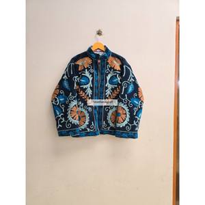 เสื้อโค้ทกำมะหยี่ปักลายดอกไม้ งานแฮนด์เมดสำหรับฤดูหนาว ดีไซน์แบบอุซเบก ซูซานี เสื้อแจ็คเก็ตสั้นสำหรับฤดูใบไม้ร่วง สไตล์โบโฮฮิปปี้ สำหรับทั้งชายและหญิง - Product Image 5