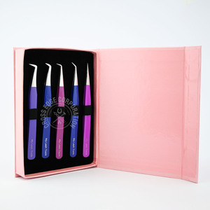 Venta al por mayor 45 grados de volumen pinzas para pestañas extensiones de calidad rosa púrpura colores para pestañas punta puntiaguda - Product Image 1