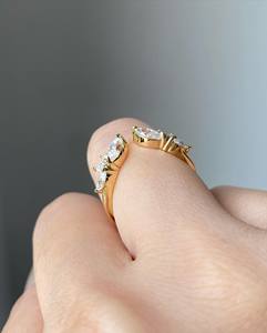 Bague ouverte en diamant marquise 1,5 TCW, bague de fiançailles à grappe de feuilles - Product Image 2
