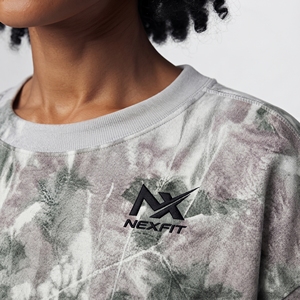 Ensemble sweat-shirt et short imprimés pour femmes, pull à col rond imprimé floral sur toute la surface, ensemble 2 pièces décontracté pour se détendre - Product Image 6