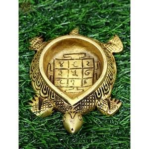 Fait à la main 4 pouces petite tortue Diya Lo Shu article en laiton pour Magic Square Home Decor fabriqué en Inde - Product Image 1