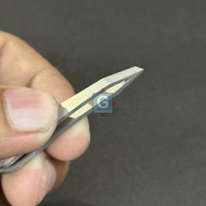 Ensemble de pinces à sourcils classiques en acier inoxydable, type épée, pour la coupe, avec manche confortable fait main et réutilisable - Product Image 6