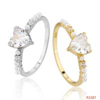 Heart Center 925 Sterling Silver Zircon Ring with White Bead Shoulders and Clear Round Accents