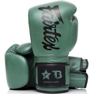 ถุงมือชกมวย Fairtex หนังแท้สีเขียวแบบมืออาชีพ พร้อมแถบตีนตุ๊กแก สำหรับฝึกซ้อมและแข่งขัน MMA อุปกรณ์ออกกำลังกายในยิม - Product Image 1