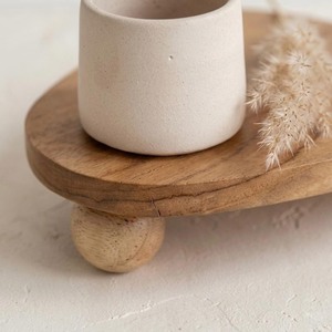 Plateau décoratif en bois ovale minimaliste personnalisable avec pieds en boule pour l'exposition de plantes - Product Image 6
