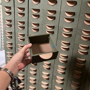Caja de Almacenamiento de Joyería de Laca Hecha a Mano, Diseño Moderno en Cobre Negro, Elegante Regalo, Venta al Por Mayor, Proveedor B2B, OEM - Product Image 6