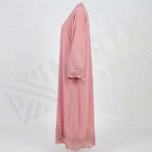 Nouvelle Abaya Grande Taille à Manches en Dentelle Florale et Fermeture Éclair, Couleur Personnalisable, Robe Décontractée d'Été Exclusive pour Femme, Tenue Pudique, Vente Transfrontalière - Product Image 3