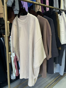 เสื้อยืดคุณภาพสูงสั่งทำพิเศษทรงโอเวอร์ไซส์แบบครอปไหล่ตก ราคาคุ้มค่า เนื้อผ้าคอตตอนหนานุ่ม เสื้อยืดลำลองสำหรับผู้ชาย - Product Image 5