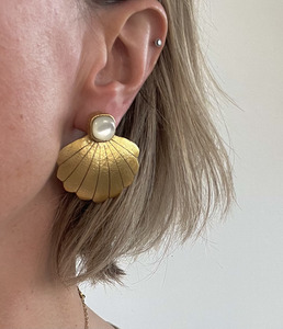 Boucles d'oreilles clous plaquées or avec perles, sans nickel, en acier inoxydable, bijoux de mode pour le quotidien - Product Image 5