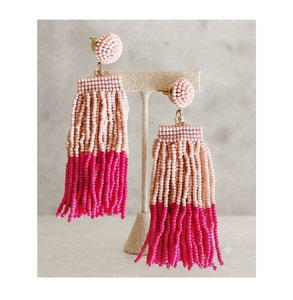 Boucles d'oreilles pendantes à pampilles perlées roses, style classique, pour femmes, certifiées par un tiers, motif amoureux, en résine, imitation perle - Product Image 1