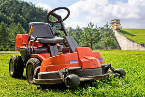 Tondeuse à gazon professionnelle robuste à moteur diesel, autopropulsée, lame rotative, bac à herbe arrière 200L, monocylindre 4 temps, vert noir - Product Image 2