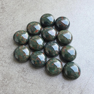 Cabujón Redondo de Bloodstone con Reverso Plano, Gema Natural Calibrada Verde y Roja para Anillo, Disponible en Todos los Tamaños, Venta al por Mayor - Product Image 3