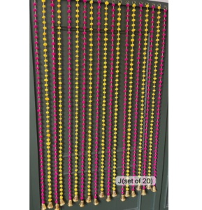 Hermosa guirnalda de flores de fieltro no tejido hecha a mano en India, juego de 20 para decoración de puertas bohemias en bodas, decoración festiva para el hogar. - Product Image 1