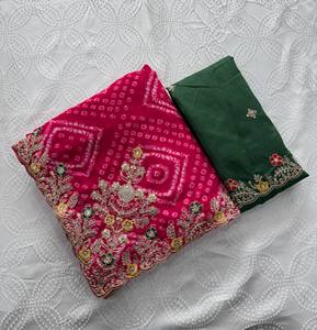 Sari Bordado Bandhani de Diseño para Mujer |   Sari Étnico con Bordado Floral Zari para Fiestas, con Blusa a Juego - Product Image 5