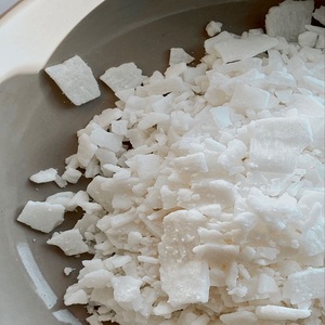 Vente en gros usine de cire de soja 444, 415, 464 en flocons blancs, matière première pour bougies - Product Image 1