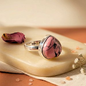 Anillo de Turquesa Rosa, Plata de Ley 925, Hecho a Mano, con Engaste de Bisel en Forma de Corazón, Anillo de Promesa con Piedra de Nacimiento, Regalo - Product Image 6