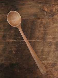 Cuchara de Madera para Utensilios de Cocina Antiadherentes, Cuchara de Madera Reutilizable para Hornear, Ensaladas y Sopas, Elegante Cuchara de Madera para Utensilios de Cocina - Product Image 4