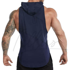 Débardeur à capuche personnalisé avec logo pour homme, idéal pour la musculation et la gym, coupe décontractée - Product Image 5