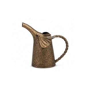 Arrosoir en laiton en forme d'éléphant avec motif complexe, outil de jardinage durable - Product Image 1