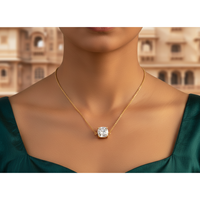 Collier solitaire pour femme avec diamant de laboratoire taille coussin serti à griffes, plaqué or 10K, cadeau classique pour fiançailles et mariage