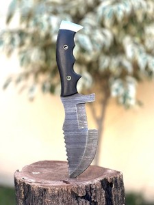Cuchillo de caza/tracker de 10 pulgadas de largo total, hecho a mano, con punta serrada industrial, de acero de Damasco y mango de Micarta, para camping, ODM/OEM - Product Image 4