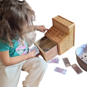 Caja registradora de ratán para niños - Juguete de rol vintage y artículo decorativo - Product Image 3