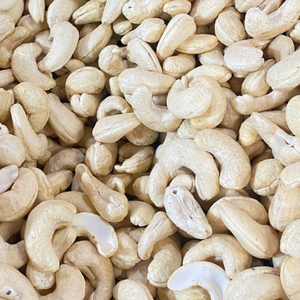 Best Quality Raw Edible Cashew Nuts Free Tax Ready to Ship Santigo Vietnam - Product Image 1
