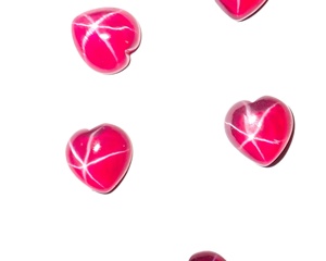 Cœur de rubis étoilé transparent 12x12 mm 8 carats, cabochon poli créé en laboratoire avec effet étoile à 6 branches pour la fabrication de bijoux - Product Image 6
