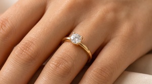 Anillo de Compromiso Clásico con Diamante Cultivado en Laboratorio, Oro Amarillo de 14K, Certificado IGI, 4 Puntas, Personalizado OEM ODM, para Aniversario o Fiesta - Product Image 3