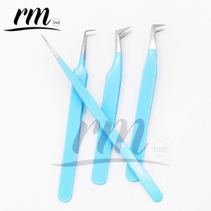 แหนบต่อขนตาปลายแหลมเคลือบสีฟ้าอ่อน ยี่ห้อ RMI ผลิตจากสแตนเลสสตีลญี่ปุ่น ด้ามจับแบบไดมอนด์กริป ปลายสีเงิน ทนทาน - Product Image 1