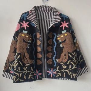 Chaqueta Corta Boho Oversize de Terciopelo y Algodón con Bordado Étnico Suzani Negro, Cuello Alto, Estilo Bohemio para Festival, Regalo para Mujer - Product Image 1
