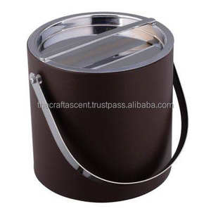 ถังน้ำแข็งทองเหลืองสแตนเลสคุณภาพสูงแบบกำหนดเอง พร้อมที่หุ้มหนังสำหรับแช่ไวน์ ความจุ 3 ลิตร เป็นมิตรกับสิ่งแวดล้อม เหมาะสำหรับงานปาร์ตี้และงานแต่งงาน - Product Image 4