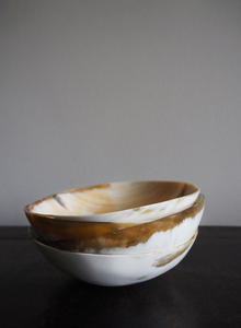 Cuenco Clásico de Cuerno Natural Pulido, Acabado a Mano, Ecológico, Impermeable, Calidad Premium, Estilo Floral, para Servir - Product Image 5