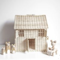 Maison de poupée en rotin, jouet naturel fait à la main pour enfants, jouets faits à la main pour enfants, bébés et tout-petits, maisons miniatures