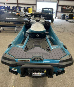 Moto Acuática Sea-Doo GTX Limited 325 2025, Nueva, Color Verde Metálico, con Motor de 2 Tiempos, Aplicación Automática - Product Image 2