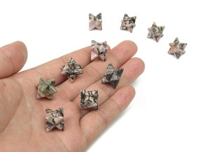 Rhodonite Naturelle, Cristal de Merkaba, Étoile de Géométrie Sacrée, Tétraèdre, Pierre Gemme Sculptée, Vente en Gros pour la Méditation et la Décoration - Product Image 5