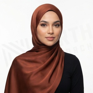 Hiyab de poliéster de color sólido para mujer, chifón suave al tacto, para uso diario, pañuelo étnico de Oriente Medio. - Product Image 3