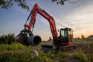 รถขุด Kubota KX080-5 ราคาส่งถูก พร้อมเครื่องยนต์ มอเตอร์ ปั๊ม เกียร์ แบริ่ง และกระบอกสูบ KYB 74.3 แรงม้า จัดส่งรวดเร็ว - Product Image 3
