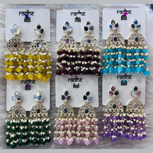 Pendientes colgantes chapados en oro con piedra de espejo y cuentas Accesorio de moda - Product Image 1