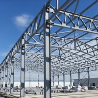 Atelier industriel préfabriqué en structure métallique durable, conçu avec précision, entrepôt industriel en métal