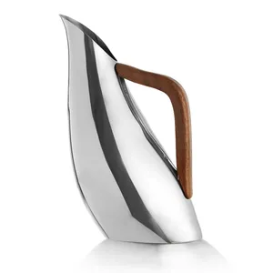 Jarra de Acero Inoxidable con Asa de Madera, Hecha a Mano, 1000 ml, Diseño Minimalista para Comedor, Ecológica y Decorativa - Product Image 1