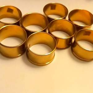 Anneau de serviette en métal moderne, conçu pour une expérience culinaire élégante, accessoire de décoration pour la table d'hôtel - Product Image 4